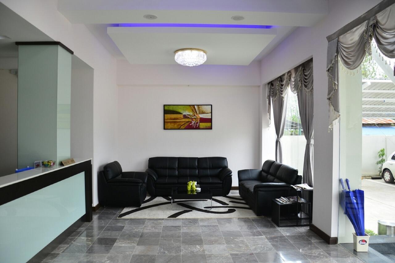 Platinum River View Hotel Yangon Exterior photo