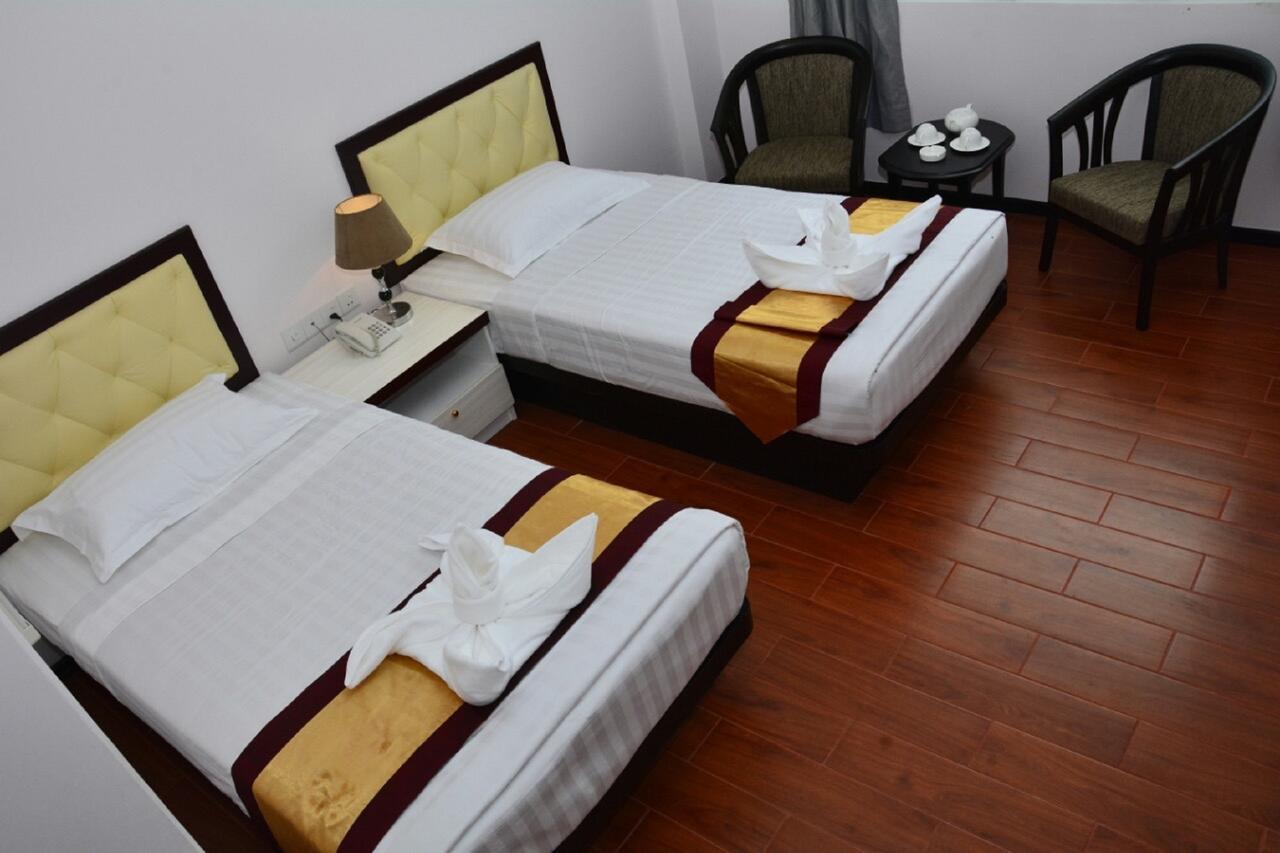 Platinum River View Hotel Yangon Exterior photo