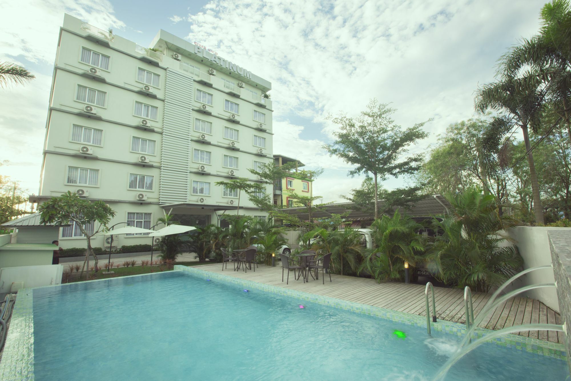 Platinum River View Hotel Yangon Exterior photo